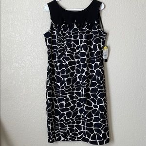 NWT Dana Kay Black Design Sleeveless Dress 10